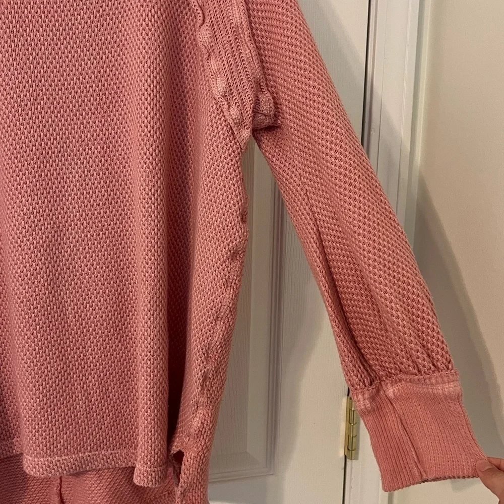 Free People We The Free She’s a Keeper Oversized Thermal Small Pink Sweater Top